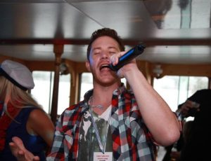 Pub Crawl Cruise Sydney